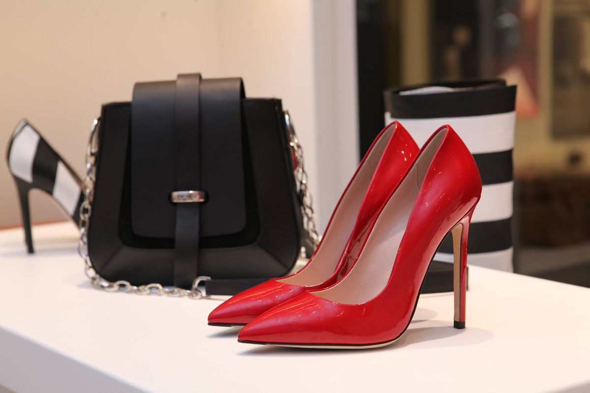 Shoe detail